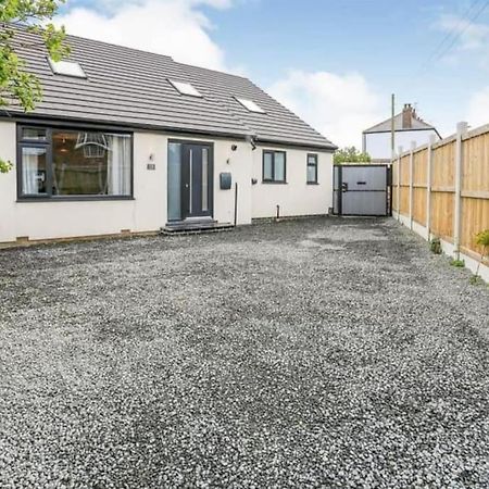 Modern Harrogate House Sleeps 10, Cinema Room & Hot Tub Luaran gambar