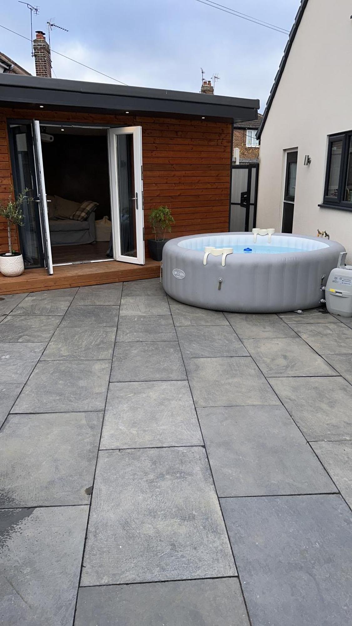 Modern Harrogate House Sleeps 10, Cinema Room & Hot Tub Luaran gambar