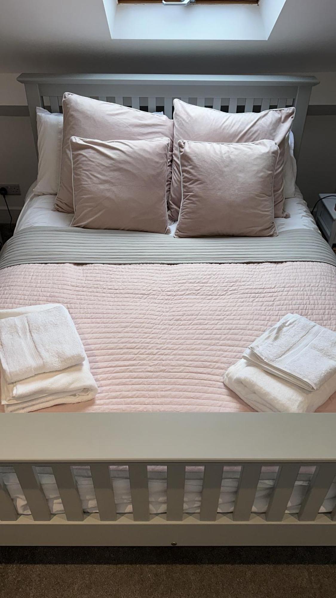 Modern Harrogate House Sleeps 10, Cinema Room & Hot Tub Luaran gambar